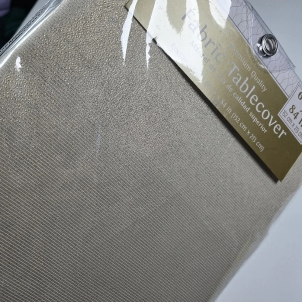 NEW Rectangular 60 in x 84 in (152 cm x 213 cm) fabric tablecover‎ Shimmery Gold